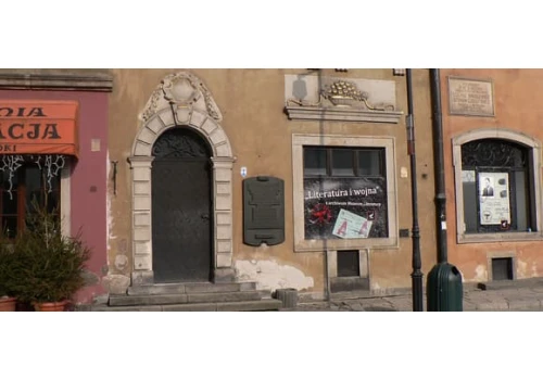 Zapaść warszawskiego Muzeum Literatury. Związki apelują o porozumienie