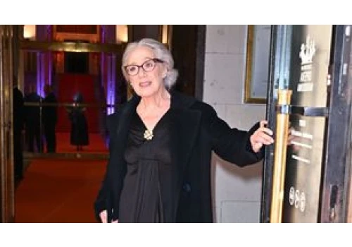Czas się dla niej zatrzymał. 88-letnia Maja Komorowska zachwyciła na premierze 