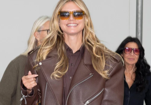 Błoto zamiast perfekcyjnego denimu. Nowy trend w modzie nabiera rozpędu. Heidi Klum już go pokochała