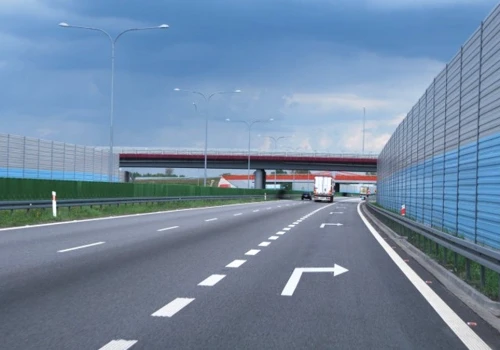 Nowe ekrany akustyczne powstaną wzdłuż autostrady A4