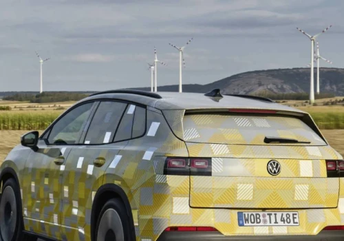 Kultowy Tiguan przechodzi na prąd. Rewolucja Volkswagena