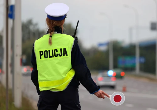 500 zł mandatu za okulary w samochodzie. Przepisy mówią wprost