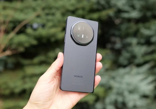 Recenzja HONOR Magic V6. Składany flagowiec, który nie zna słowa kompromis
