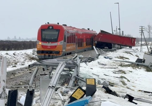 Zderzenie ciężarówki z pociągiem w Widzinie. Ruszył proces