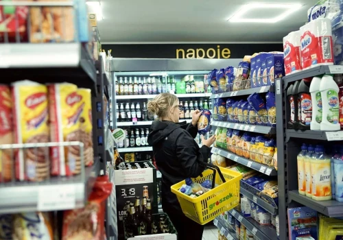 Kaucja napędza ruch. Małe sklepy mogą rzucić wyzwanie dyskontom