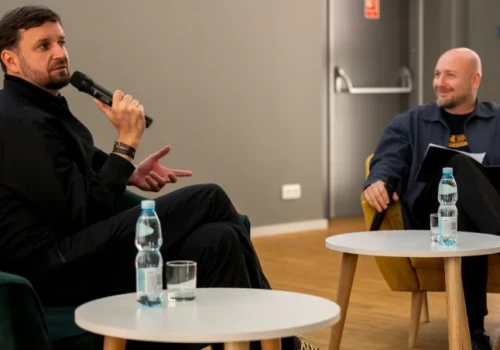 Tu wszystko się zaczęło. Piotr Domalewski na Dialogach Filmowych w Łomży