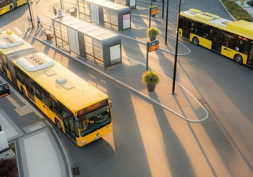 GZM wykorzystuje AI do budowy własnych narzędzi dla transportu publicznego