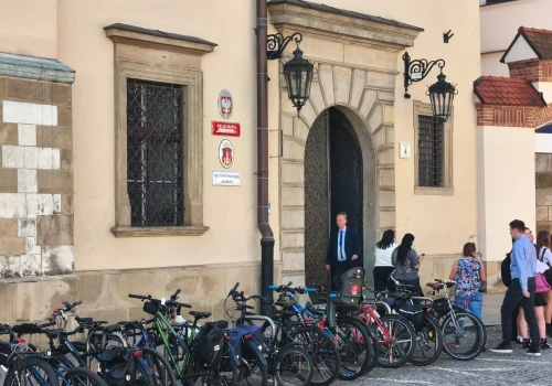 Pod magistratem podpisywano manifest przeciw przemocy wobec dzieci