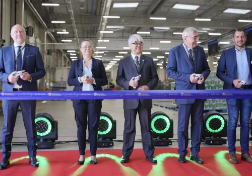 Gigant wydał 230 mln zł. Nowy magazyn Kompanii Piwowarskiej na 60 mln puszek piwa