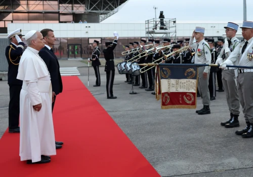 Kościół Francji winien podlewać nasiona zasiane przez Leona XIV