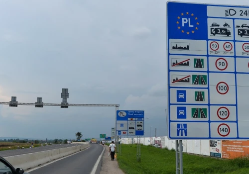 Wjechał na ekspresówkę i włączył tempomat na 120 km/h. Policja: Będzie mandat