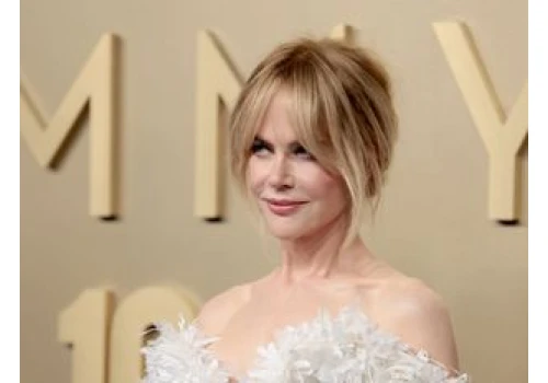 Kidman zdjęła perukę. Tak wyglądają jej naturalne włosy