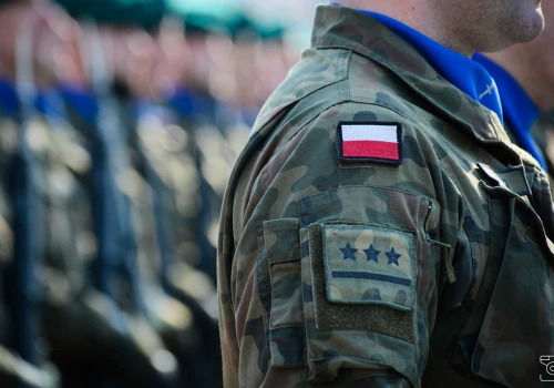 Tajemnicza przesyłka w jednostce wojskowej. Trzy osoby trafiły do szpitala