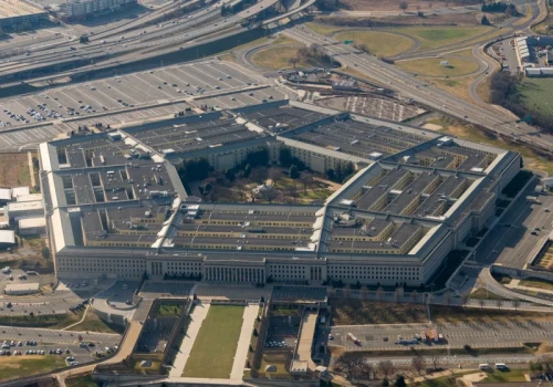 Wyciek danych ponad 3 mln osób. Pentagon mówi o ryzyku dla bezpieczeństwa