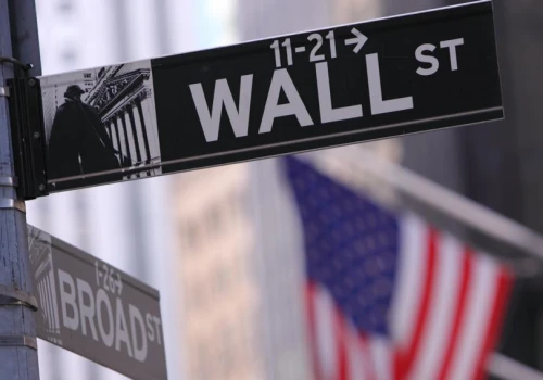 Na Wall Street przewaga spadków mimo niższej od oczekiwań inflacji