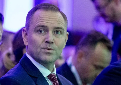 Poparcie dla pary prezydenckiej tąpnęło. „Zondacrypto i narastający konflikt z rządem”