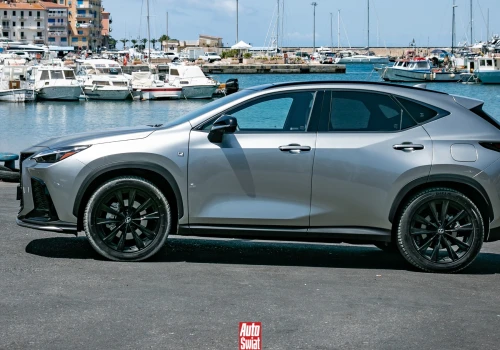 Kultowe SUV-y Lexusa. LBX już od 892 zł netto miesięcznie