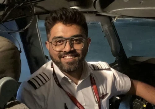 Nowe informacje o dramatycznym locie Flydubai. Netanjahu uhonorował pilota