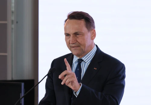 Radosław Sikorski: Prezydent USA wyciąga Rosję z izolacji. To zły pomysł