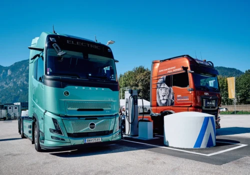 Siemens i OMV uruchomiły w Austrii system ładowania SICHARGE FLEX. Do 1,68 MW skalowalnej mocy!