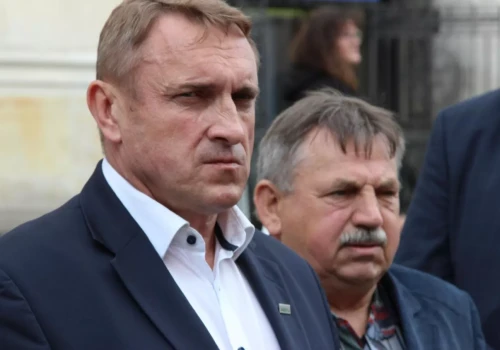 Pełna dopłata 500 zł do hektara, a nie „obietnica na papierze”. Rolnicy stawiają żądania ministrowi