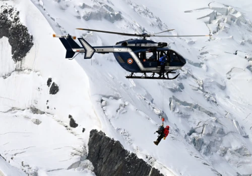 Dramatyczna akcja na Mont Blanc. 20-letni Polak przez 12 godzin wisiał na linie