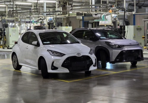 30 000 części, 4000 spawów i jeden cel. Tak Toyota buduje niezawodność