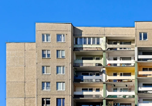 Mieszkańcy bloków zapłacą o 20 proc. więcej. Wielka płyta ma problem