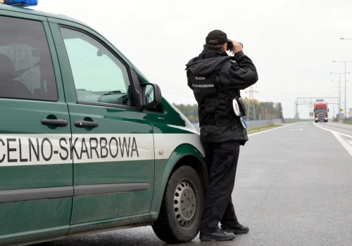 „Czas deklaracji minął”. Celnicy chcą pilnego spotkania z szefem KAS
