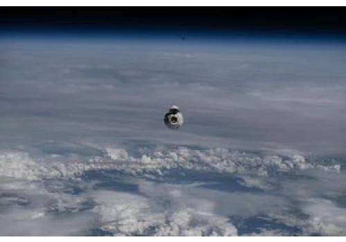 Crew Dragon Crew-13 doleciał na ISS w 7 godzin i 55 minut. Nowy rekord NASA