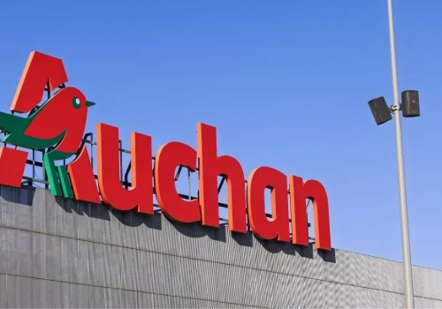 91 sklepów na sprzedaż. 164 zmieni szyld. Auchan w restrukturyzacji