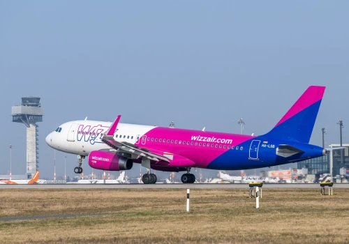 Wizz Air odsuwa w czasie powrót do Abu Zabi. Katowice i Kraków muszą czekać