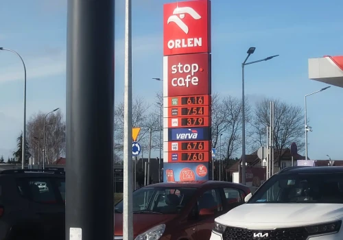 Znamy nowe limity cen na stacjach. Sprawdź, ile zapłacisz za paliwo od 3 października