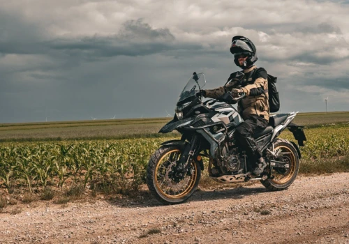 Kove 510X – niepozorny, ale wyjątkowo uniwersalny. Test podczas 11 patentów na adventure kategorii A2