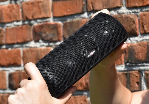 Ten mocny głośnik Bluetooth teraz kupisz taniej. Niedrogi model z 30 W i aptX oferuje 12 godzin grania