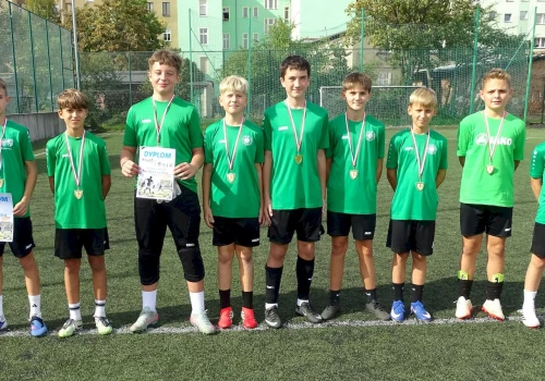 „Szóstka” znowu najlepsza