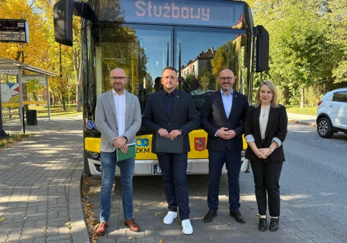 Dzięki bezpłatnej komunikacji więcej ludzi płaci za śmieci