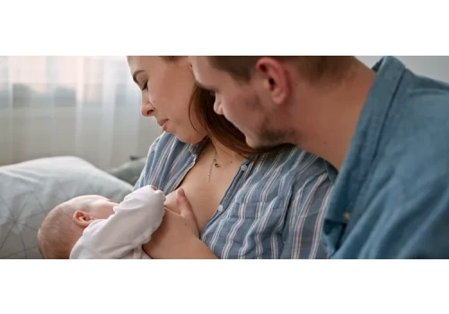 Antykoncepcja a karmienie piersią. Czy antykoncepcja hormonalna jest bezpieczna w czasie laktacji?