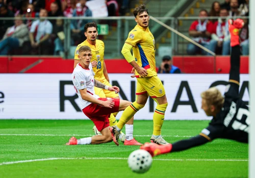 Lewandowski jak za dawnych lat, Świderski jak trzecioligowiec. Noty Polaków po Rumunii