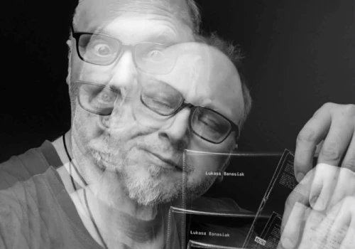 Łukasz Banasiak prezentuje nowy singiel „So We See It All”!