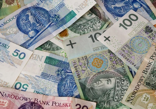 Praca z pensją do 12 tys. zł brutto. Wykształcenie nie ma większego znaczenia