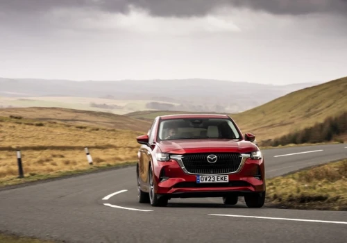Mazda w tym kraju dorzuca 1000 euro na paliwo. Promocję łączy z rabatem do 9000 euro