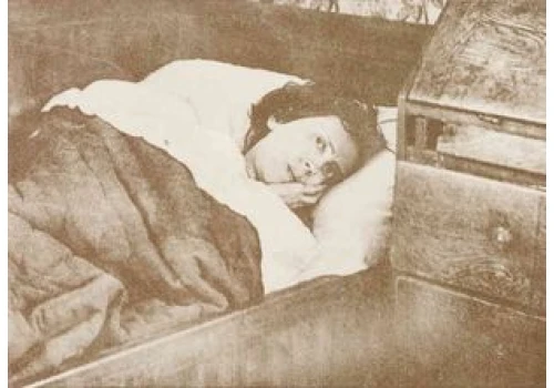 Szwedka zasnęła jako 14-latka. Obudziła się po 32 latach