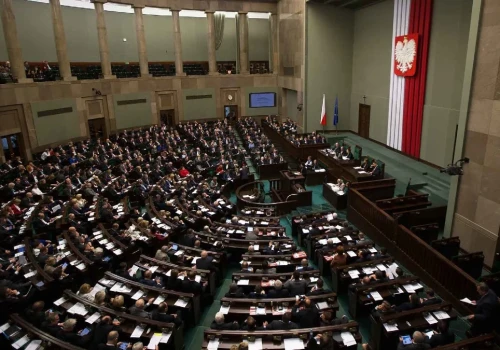 Koniec bazgrołów polityków. Oświadczenia majątkowe tylko cyfrowo