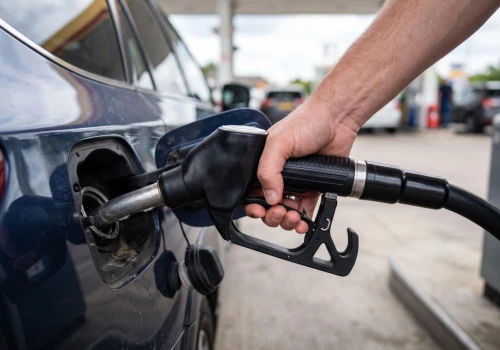 Hurtowe ceny paliw 03.10.2026. Potężne obniżki w cennikach Orlenu i Aramco