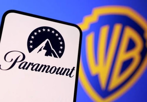 Strzała tylko w stopę, czy w oba kolana? Giganci Warner i Paramount zmienią nazwę po połączeniu