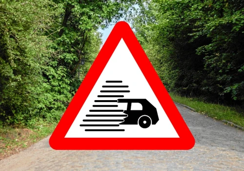 Co oznacza "znikające" auto? Kierowca powinien zrobić jedną rzecz