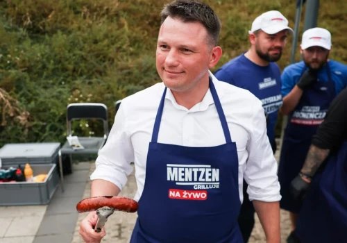 Policjantka rzuciła wyzwanie. Kierwiński ma nadzieję, że Mentzen „nie wymięknie”