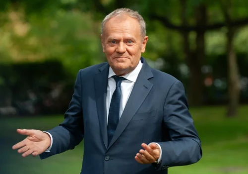 Tusk ograł prezydenta, ale przesadził. „To nie przystoi premierowi europejskiego państwa”
