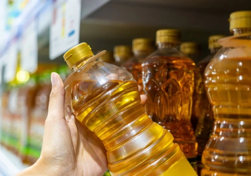 Szykują się podwyżki cen oleju. Problem zacznie się już w październiku